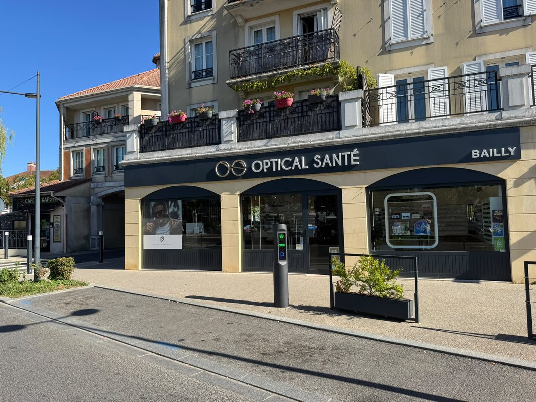 La façade du magasin Optical Santé à Bailly-Romainvilliers